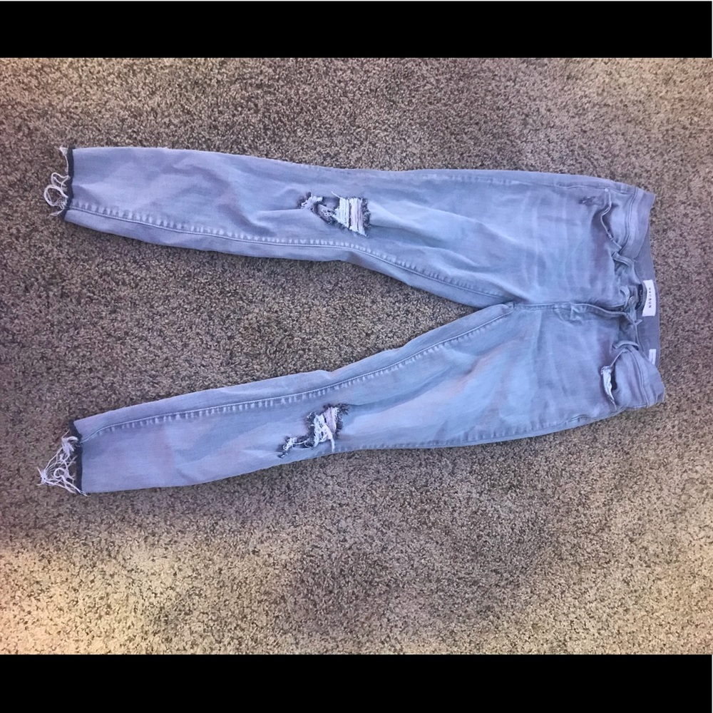 grey and black skinny jeans